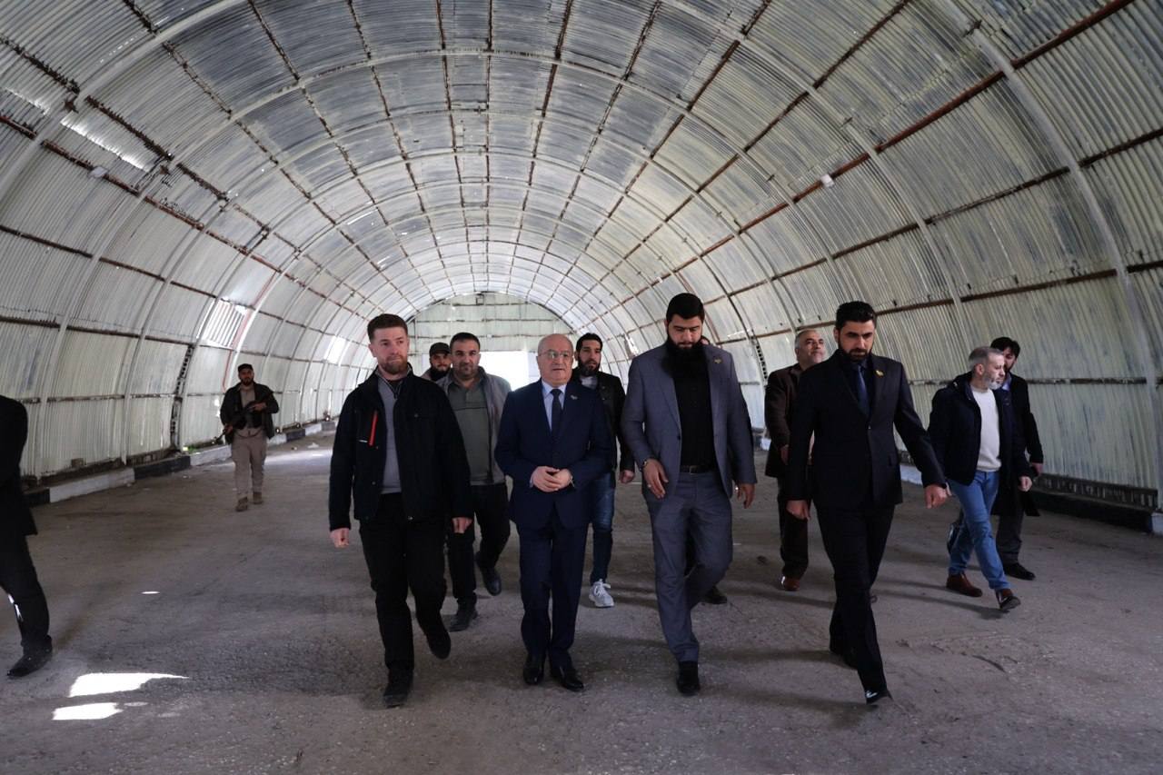 وزير النقل يتفقد المراحل النهائية لافتتاح دائرة النقل الفرعية في منطقة نهر عيشة