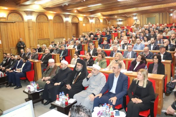 محافظة طرطوس: اللجنة التحضيرية لمؤتمر الحوار الوطني السوري، تعقد جلسة حوارية ضمن المسار الوطني