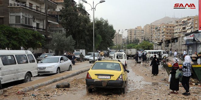 بين شكاوي الأهالي وجهود ورشات الصيانة.. تداعيات الأمطار الغزيرة بحاجة لحلول جذرية لا إسعافية