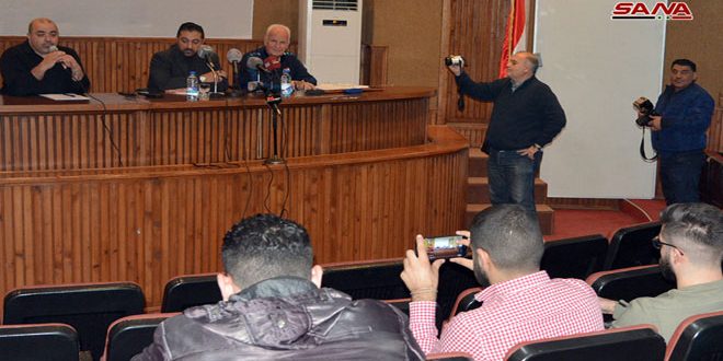 شتانغه يعلن قائمة لاعبي منتخب سورية لكرة القدم لمباراتي عُمان والكويت

