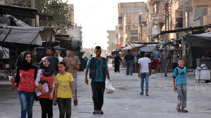غرفة تجارة دير الزور لـ«الوطن»: نعمل من داخل المحافظة وندعو الفعاليات الاقتصادية إلى لمساهمة في إعادة الحياة لها
