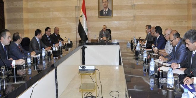 اجتماع الحكومة مع اتحاد غرف الصناعة: تفعيل المدن الصناعية وتقديم كل وسائل الدعم لإعادة إقلاع المعامل المتوقفة جزئياً أو كلياً

